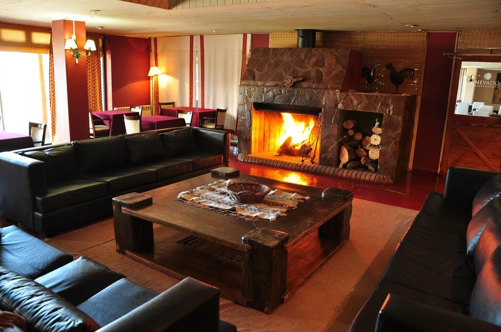 Hotel Y Cabanas Del Nevado Caviahue Bagian luar foto